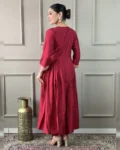 Women's Viscose Chanderi Embroidered Straight Kurta with Pant & Organza Dupatta Set