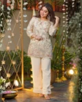 Heavy Crepe Silk Embroidered Kurta Pant Set – Elegant Ethnic Wear
